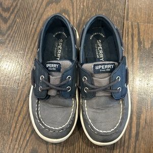 Sperry topsider boat shoe sneaker